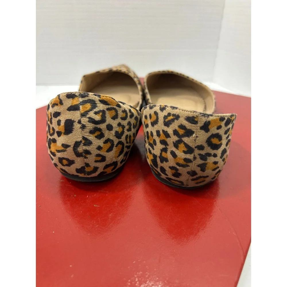 Refresh Leopard Print Flats 10 Tan Pointed Toe d'Orsay Chic Animal Print Office